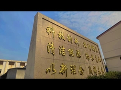 Botol dan toples kaca kosmetik krim beku berwarna putih